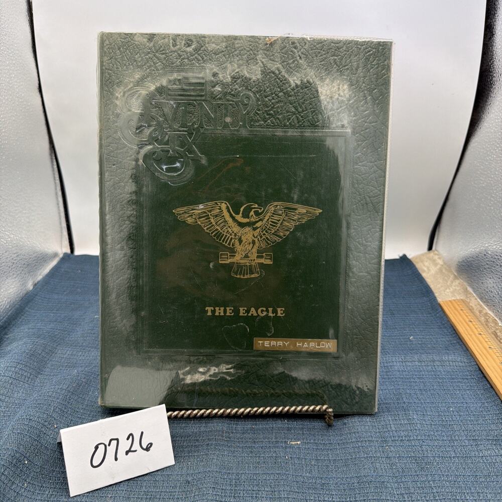 1976 Eagle. DeSoto High School Yearbook Texas